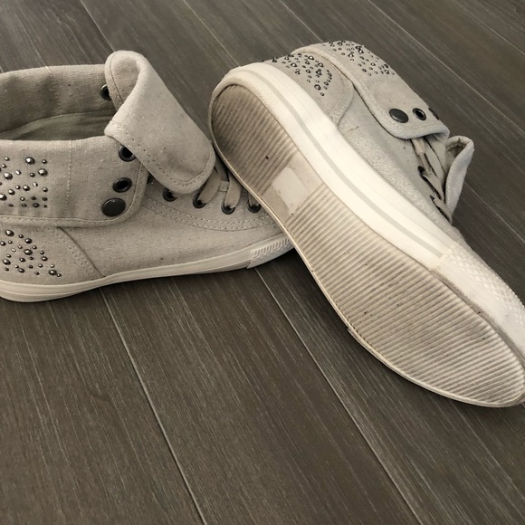 Aldo Street Sneakers, Size 6 - Picture 3 of 3